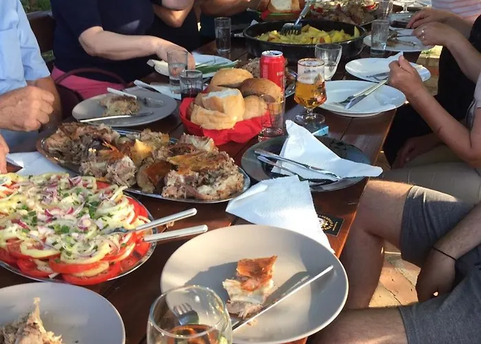 Ranc Petar Alavanja Banstol アパート